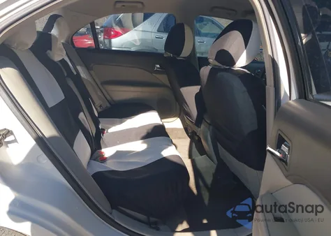 2012 Ford Fusion Se z USA, uszkodzony, nr VIN 3FAHP0HG3CR305762